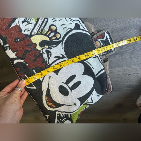Mickey Mouse duffel weekend rolling bag for a short trip. - Picture 13 of 13